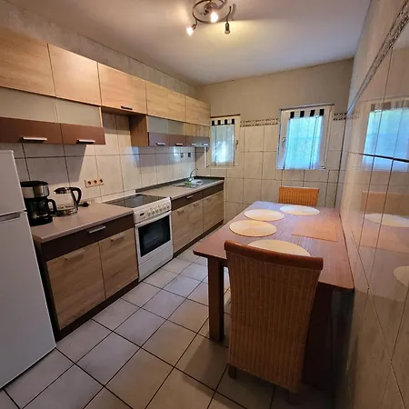 In Castrop-rauxel, Henrichenburg Mit Guter Verkehrsanbindung Apartment Castrop-Rauxel